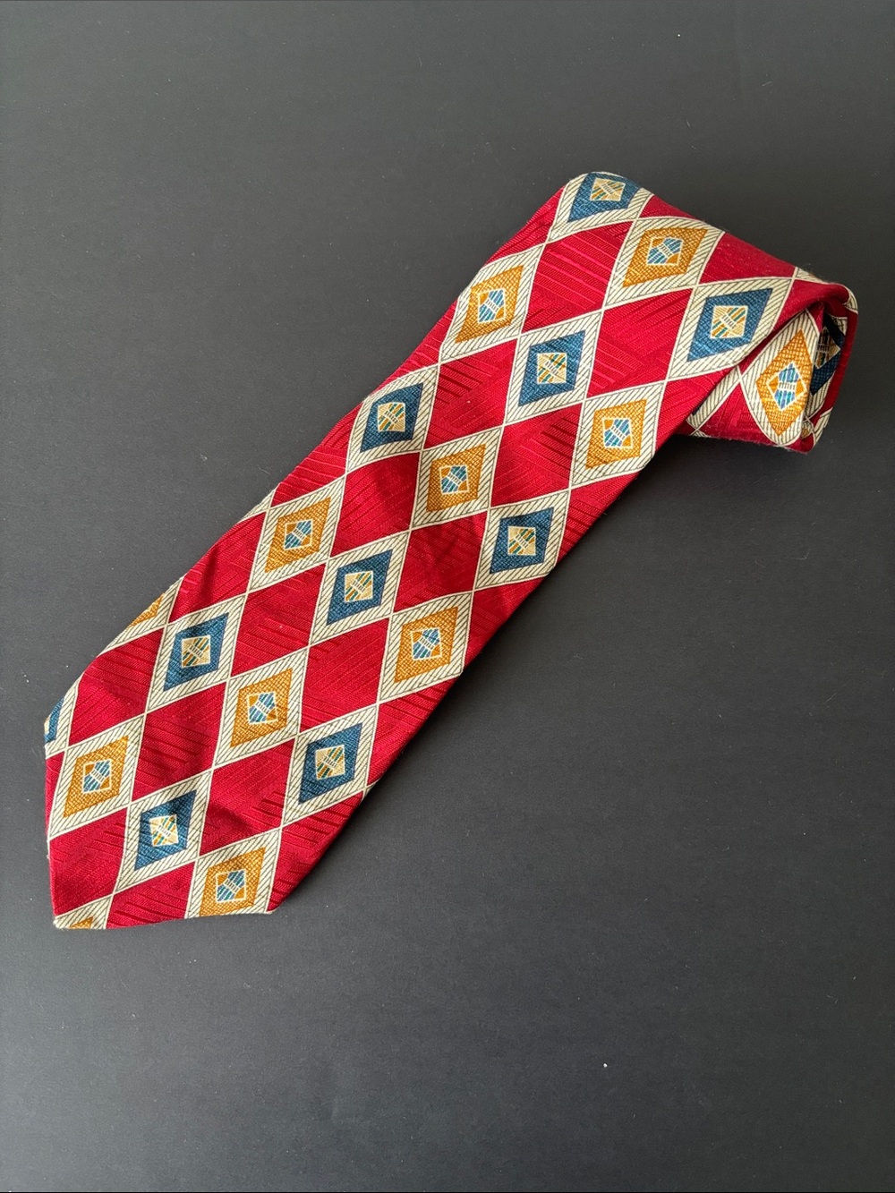 Countess Mara 100% silk Handmade Classic Red Diamond Pattern Men's Tie